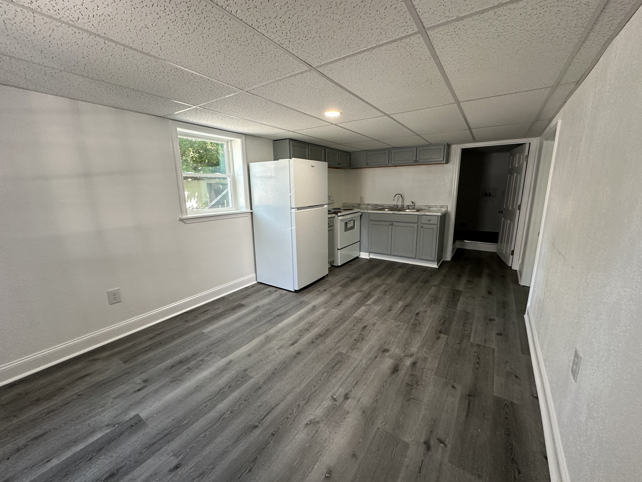 127 E Woodrow St Unit: Unit C