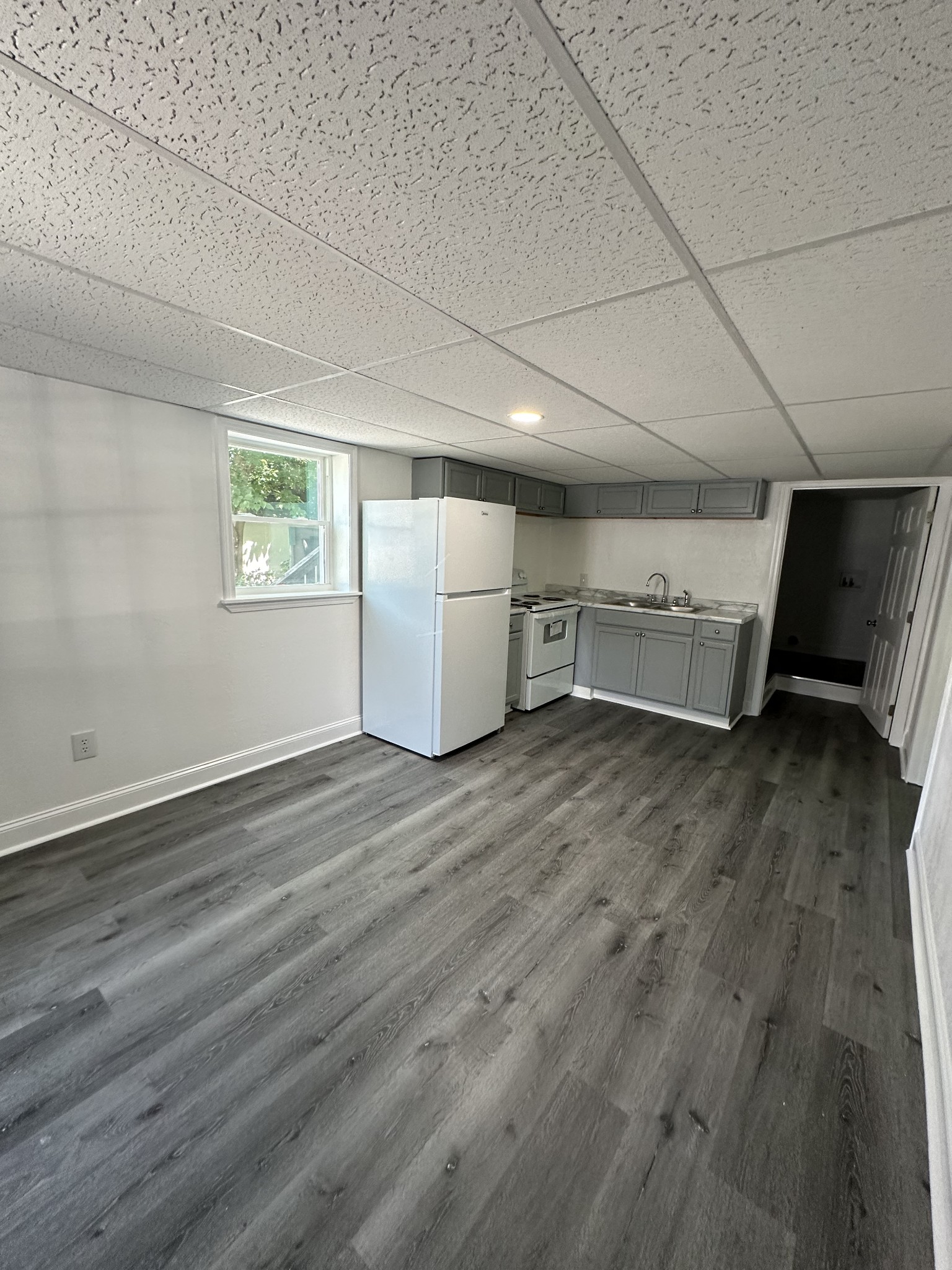 127 E Woodrow St Unit: Unit C