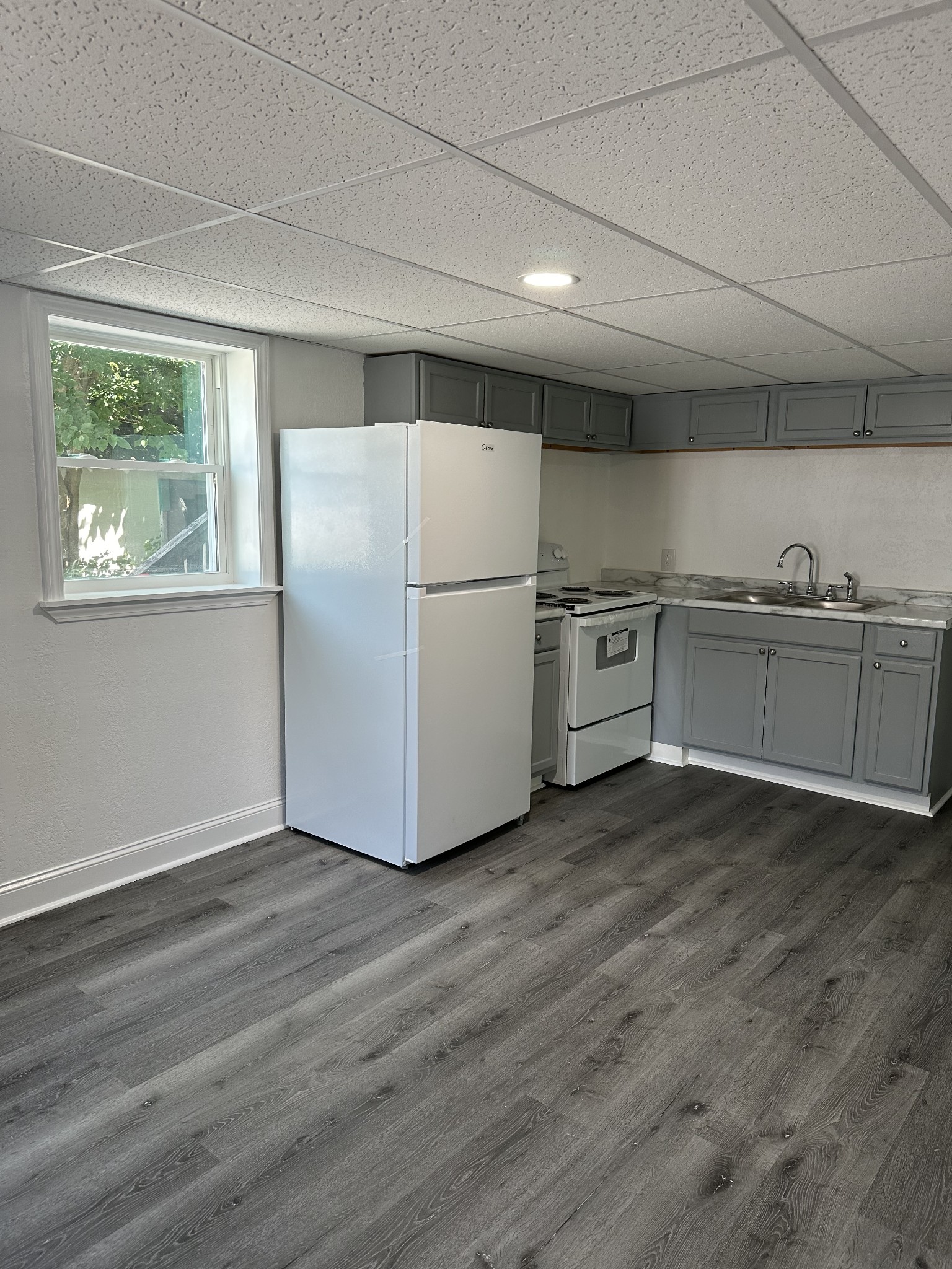 127 E Woodrow St Unit: Unit C
