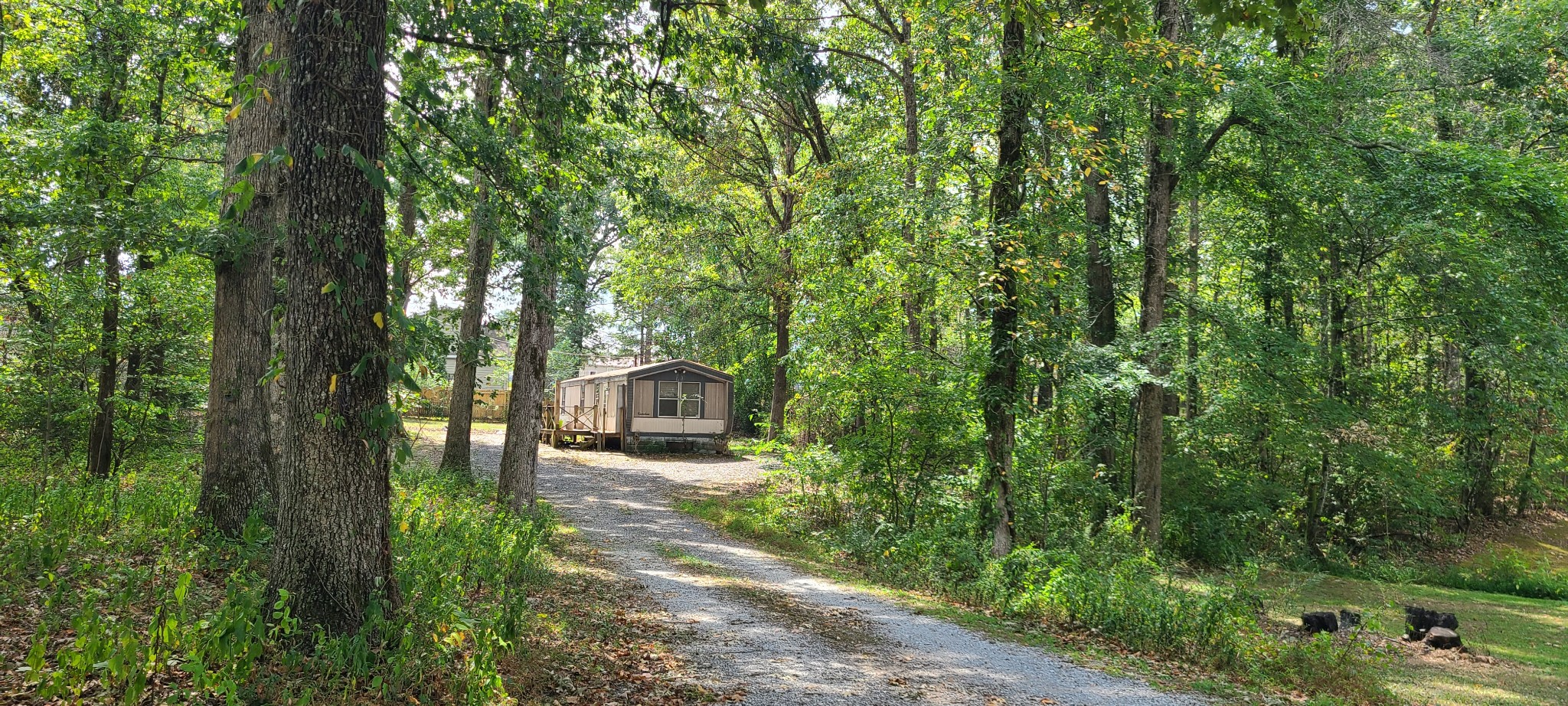 122 Holly Ln