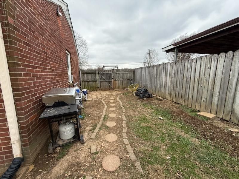 927 Crescent Hill Rd