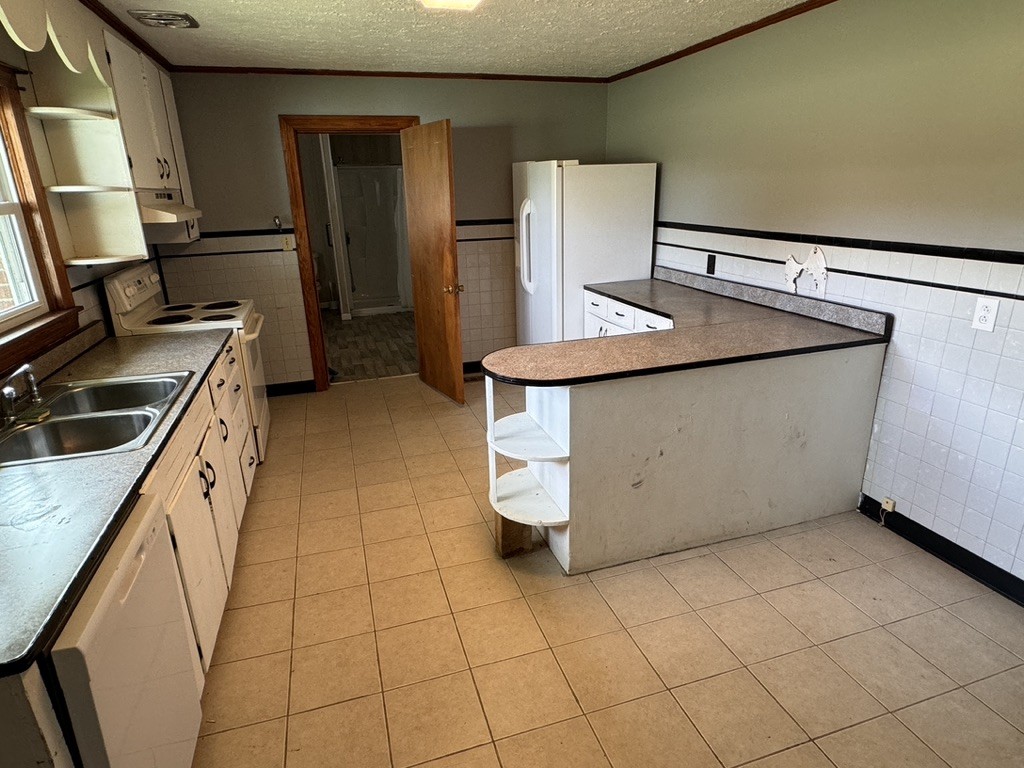 1304 Oak Grove Rd