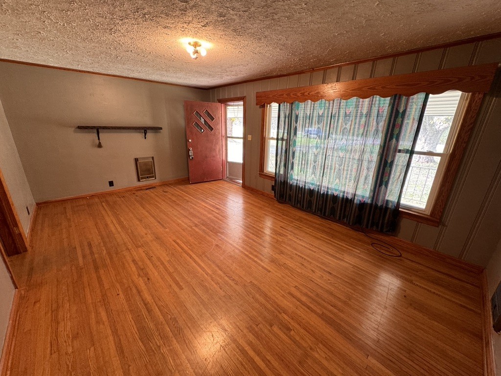 1304 Oak Grove Rd