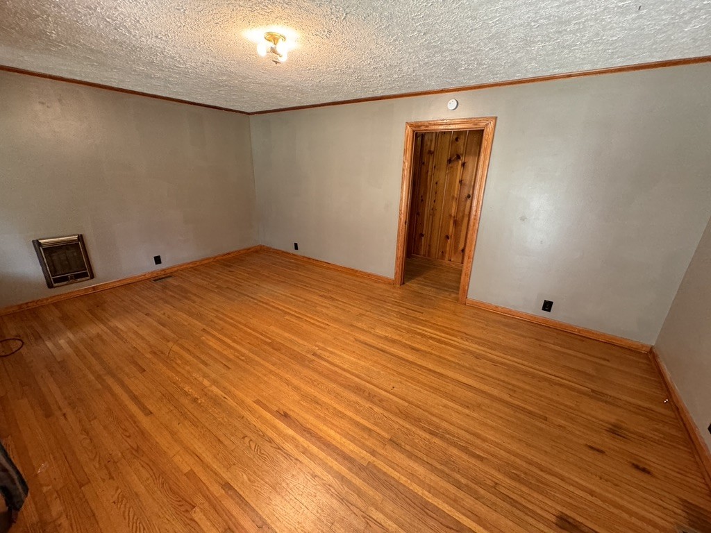 1304 Oak Grove Rd
