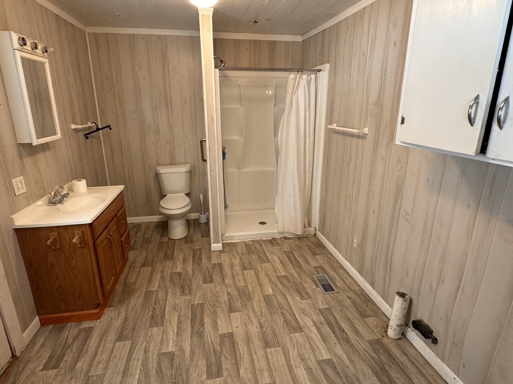1304 Oak Grove Rd