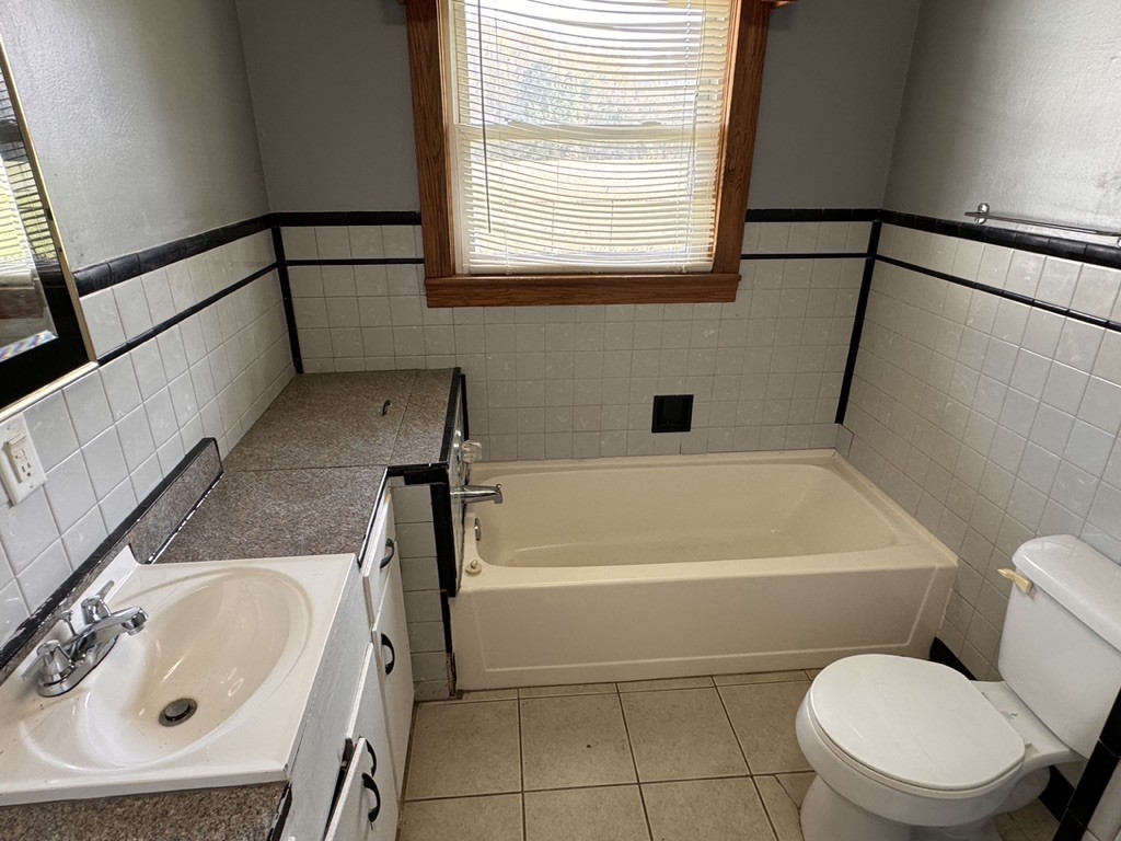 1304 Oak Grove Rd