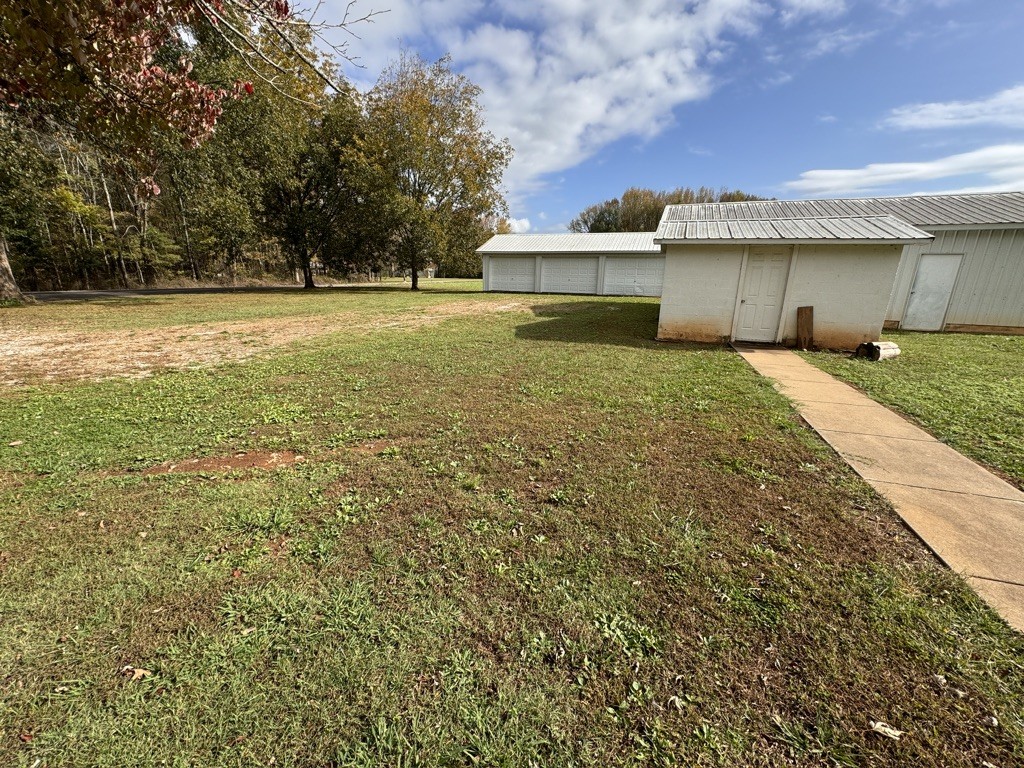 1304 Oak Grove Rd