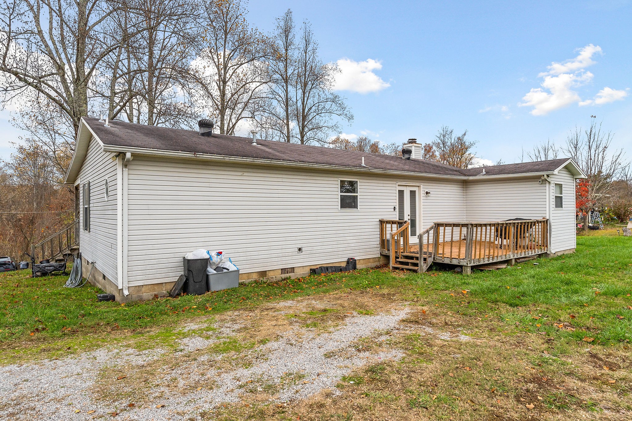115 Windy Cut St