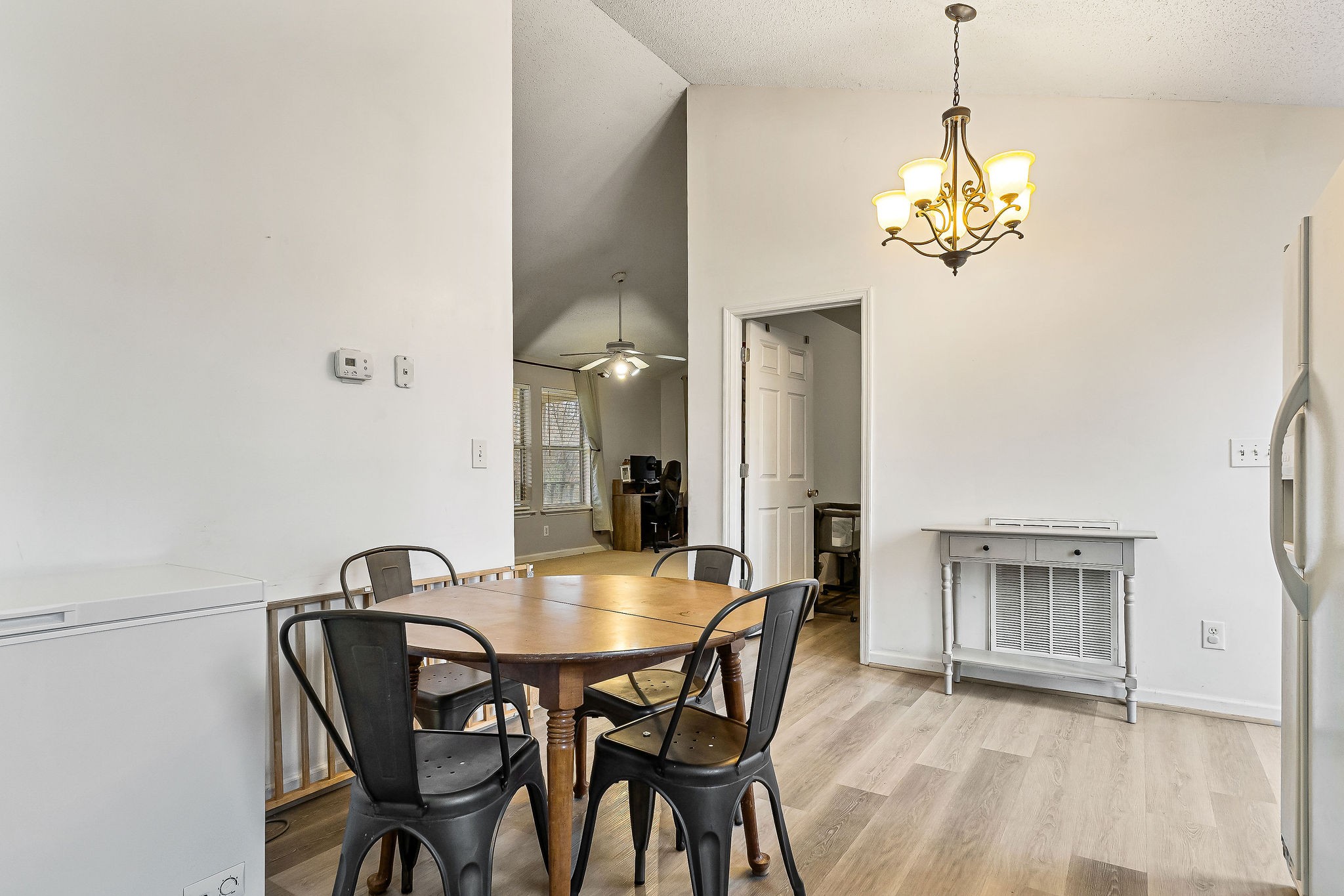 115 Windy Cut St