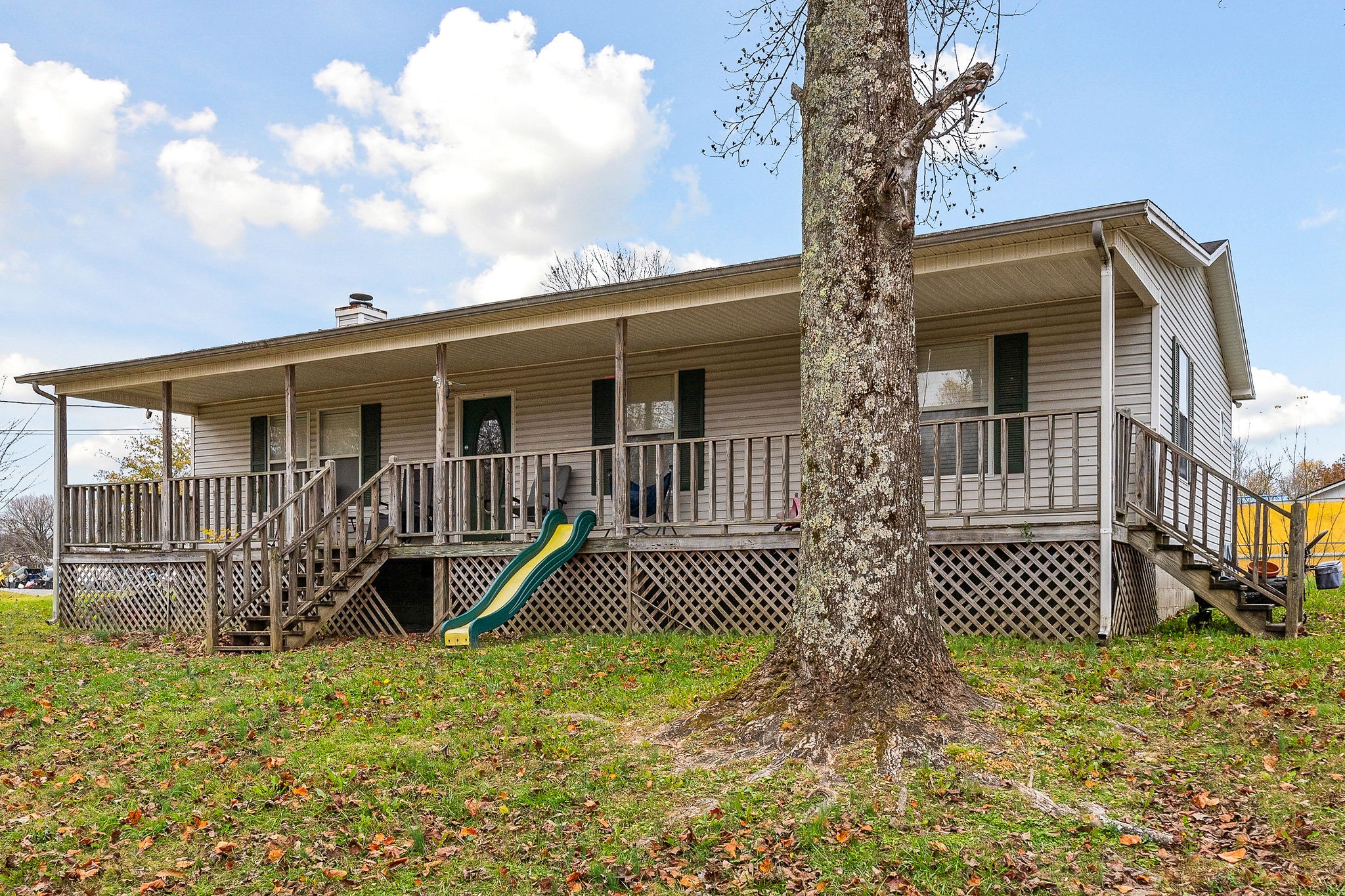 115 Windy Cut St
