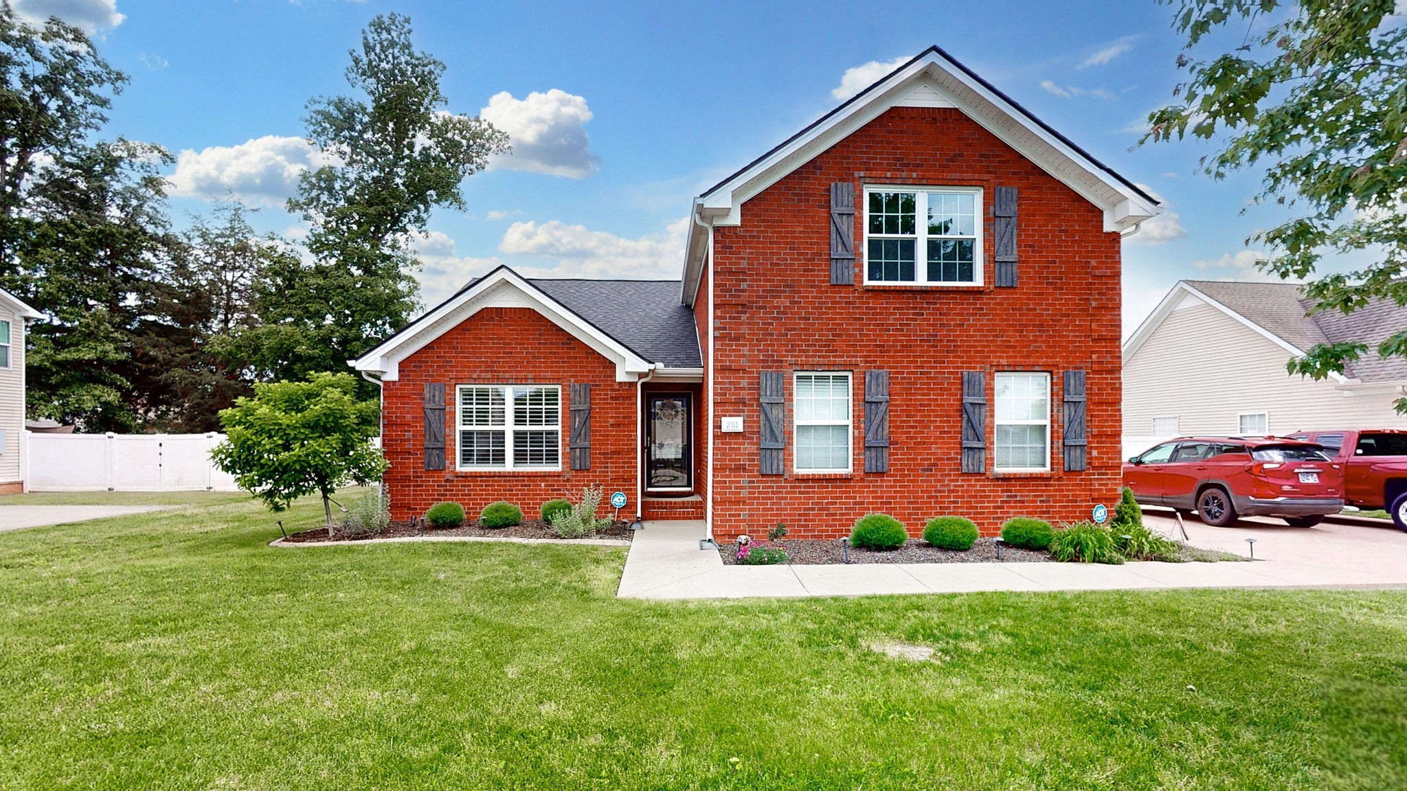 2111 Saint Andrews Dr
