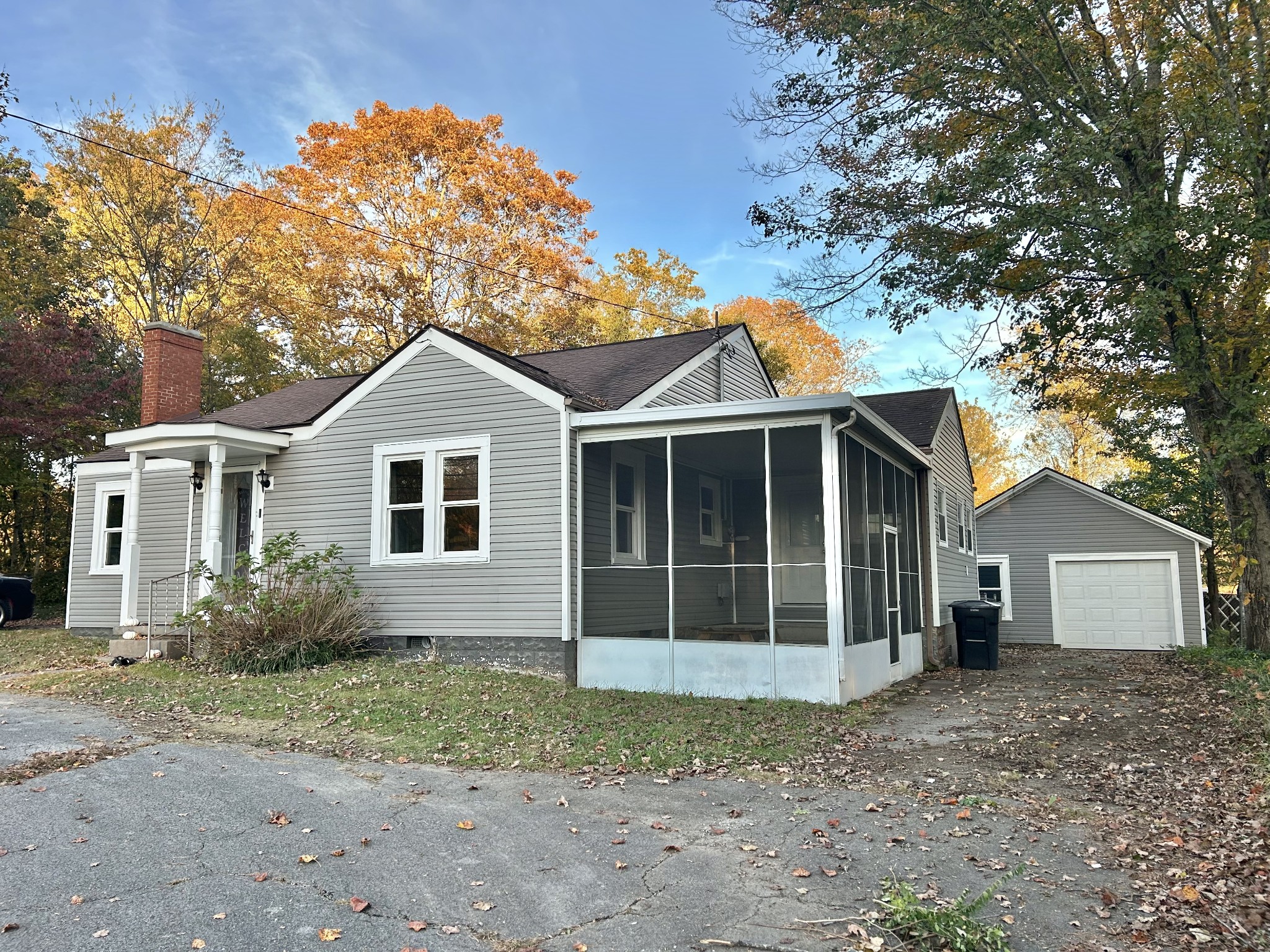 709 Westside Dr