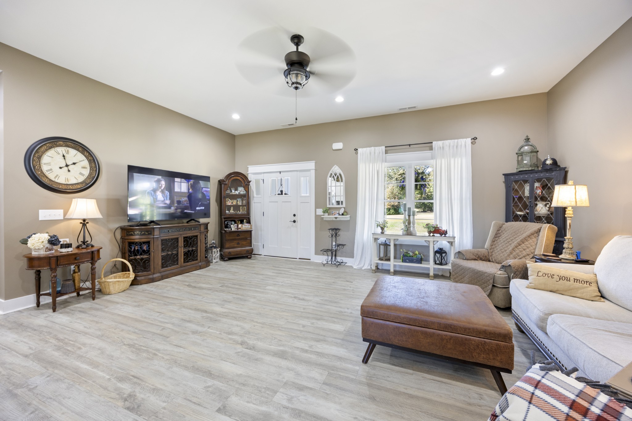 3575 Eastbrook Rd