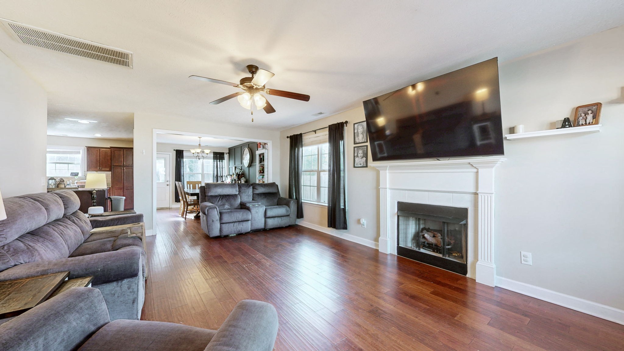2415 Auldridge Dr