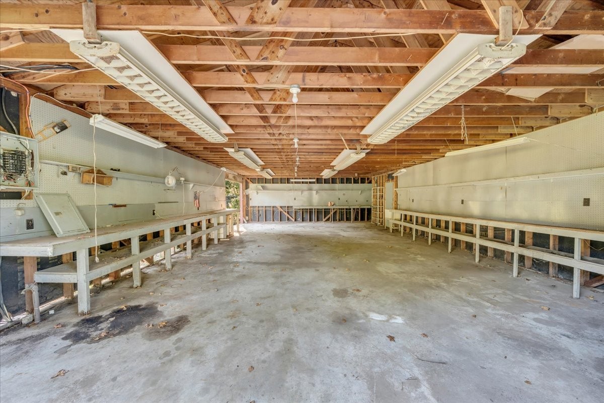 219 Cat Creek Rd