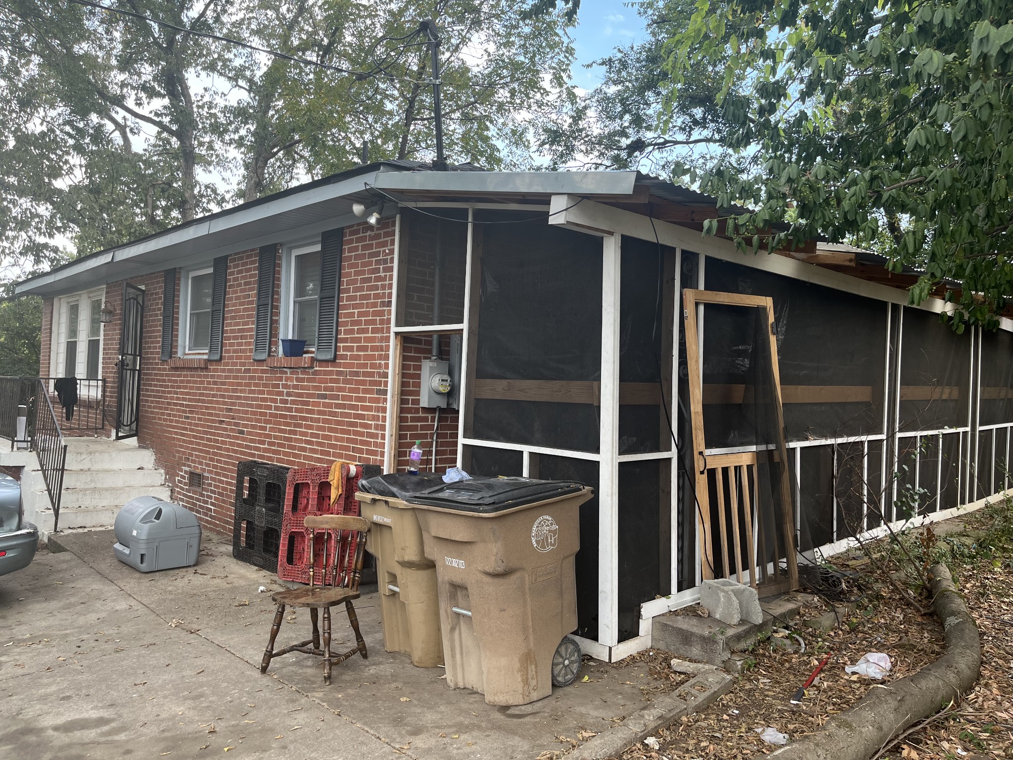 701 Yowell Ave