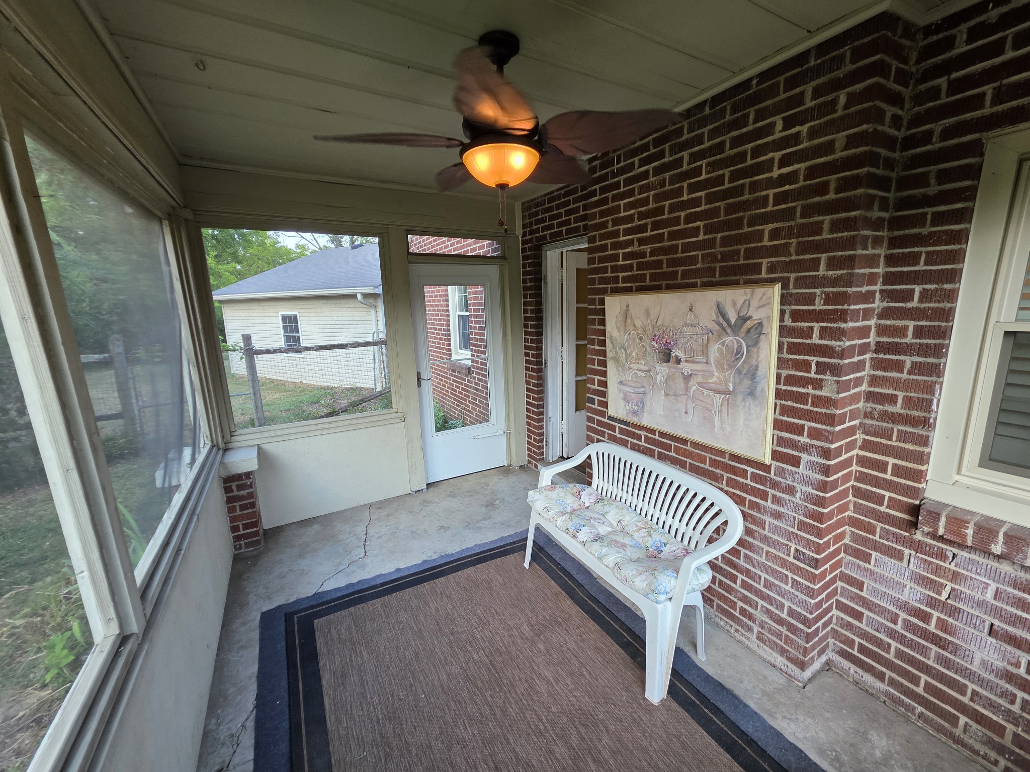 322 E Campbell Rd