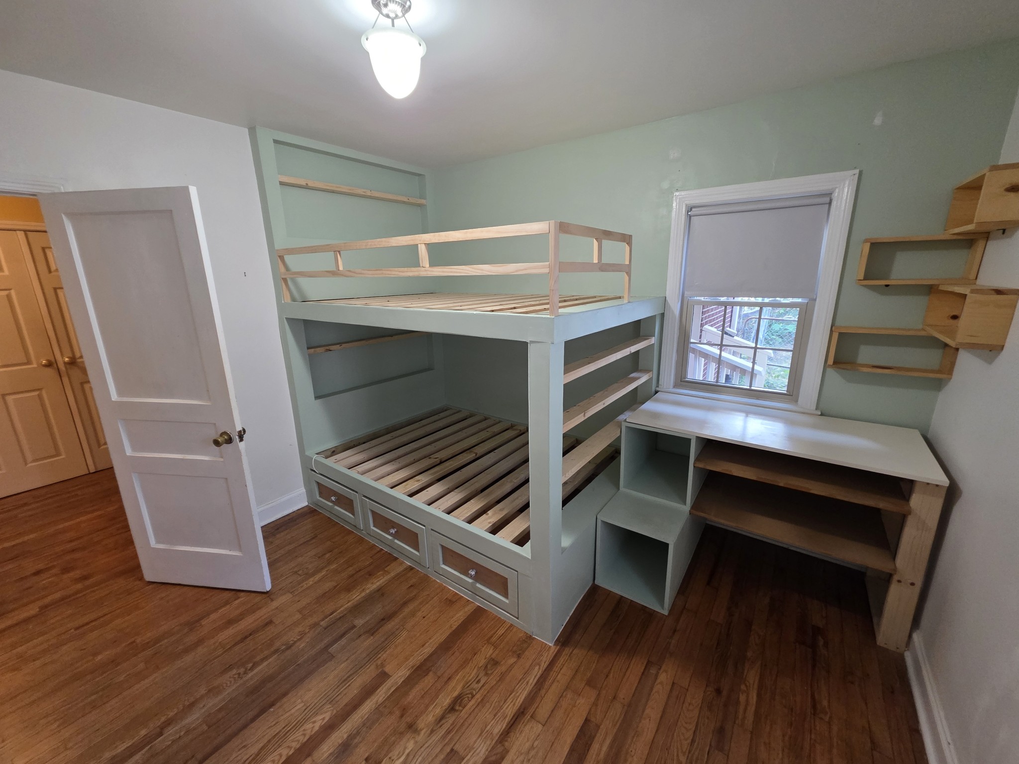 322 E Campbell Rd