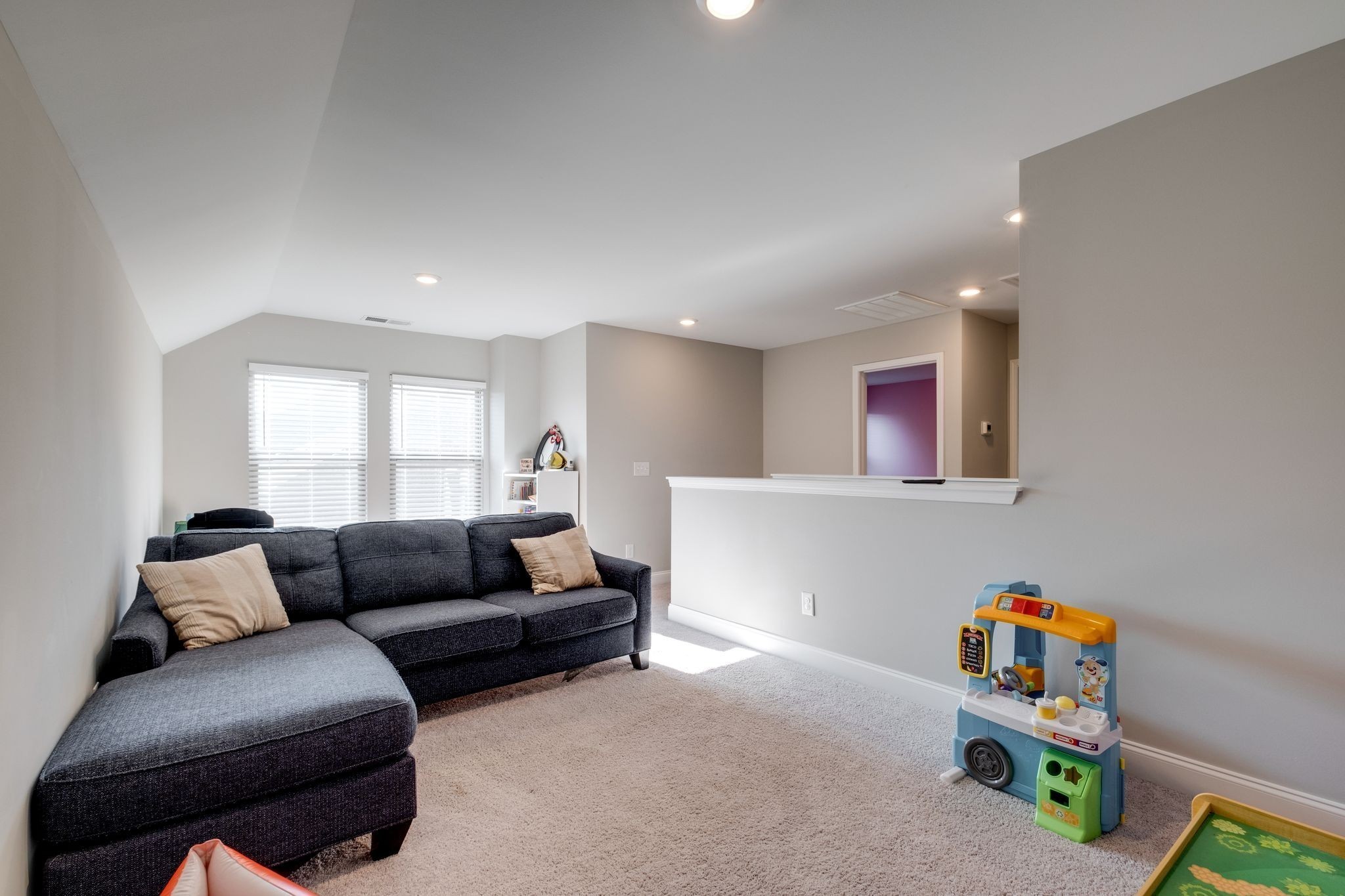 907 Nance Ln