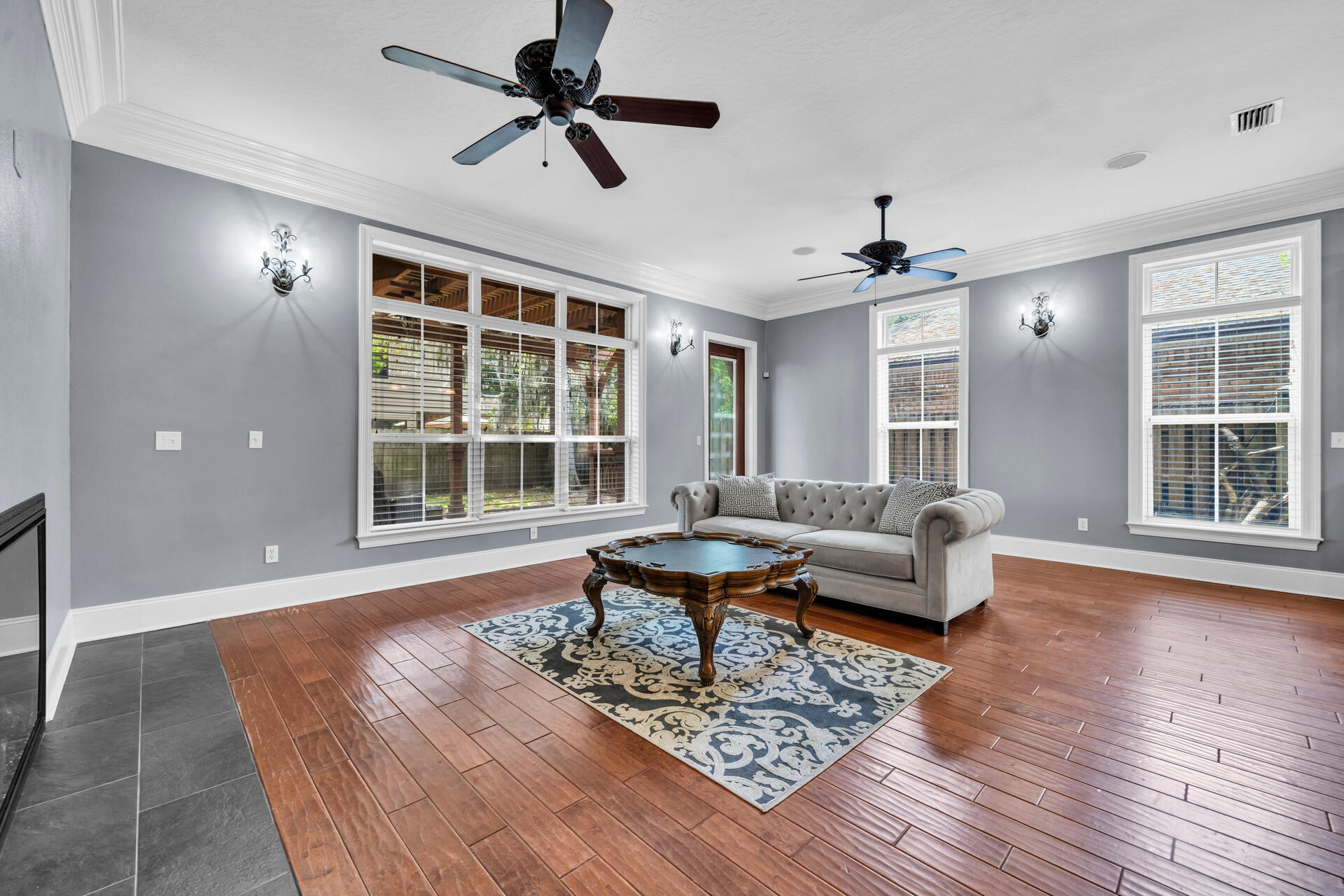 2 Plantation Oaks Drive
