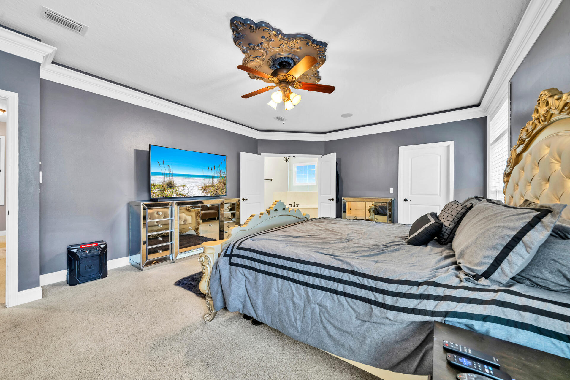 2 Plantation Oaks Drive