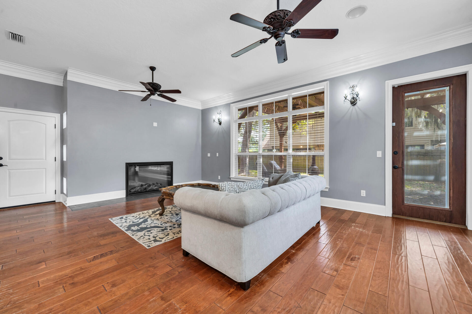 2 Plantation Oaks Drive