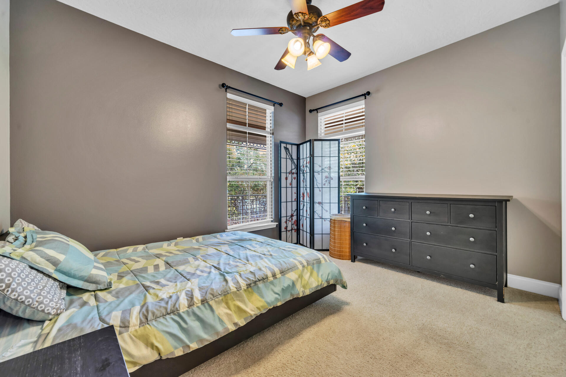 2 Plantation Oaks Drive