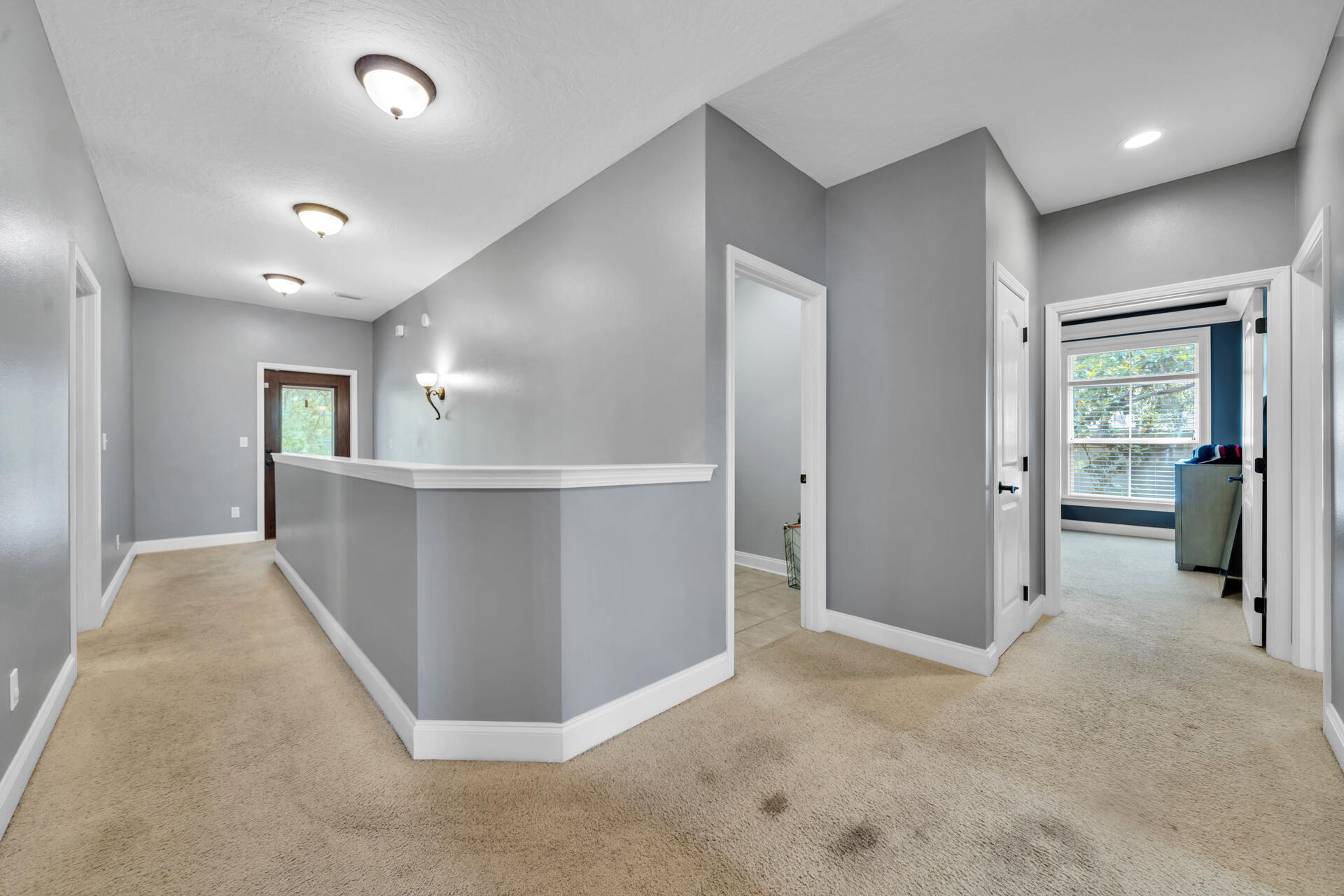 2 Plantation Oaks Drive