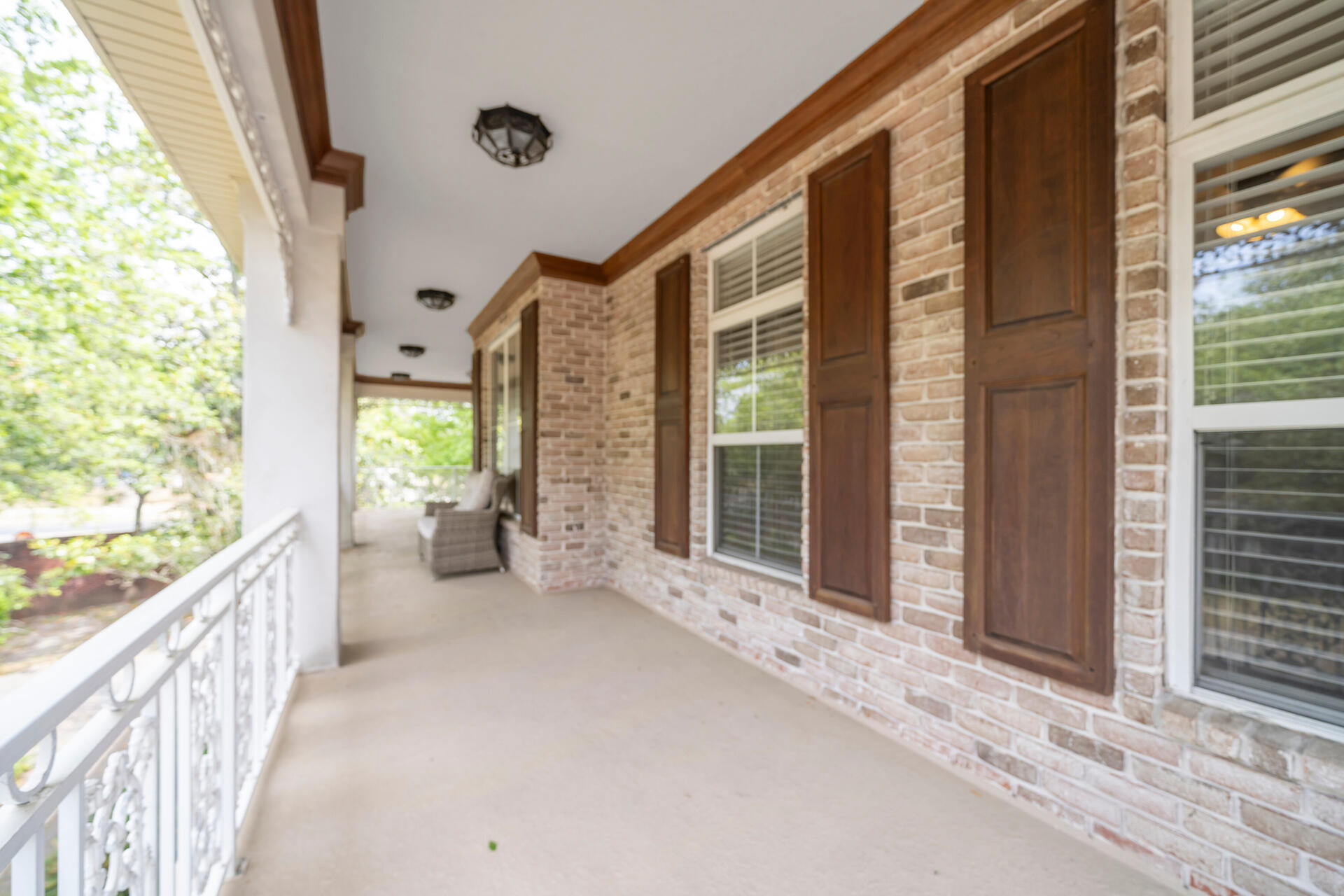 2 Plantation Oaks Drive
