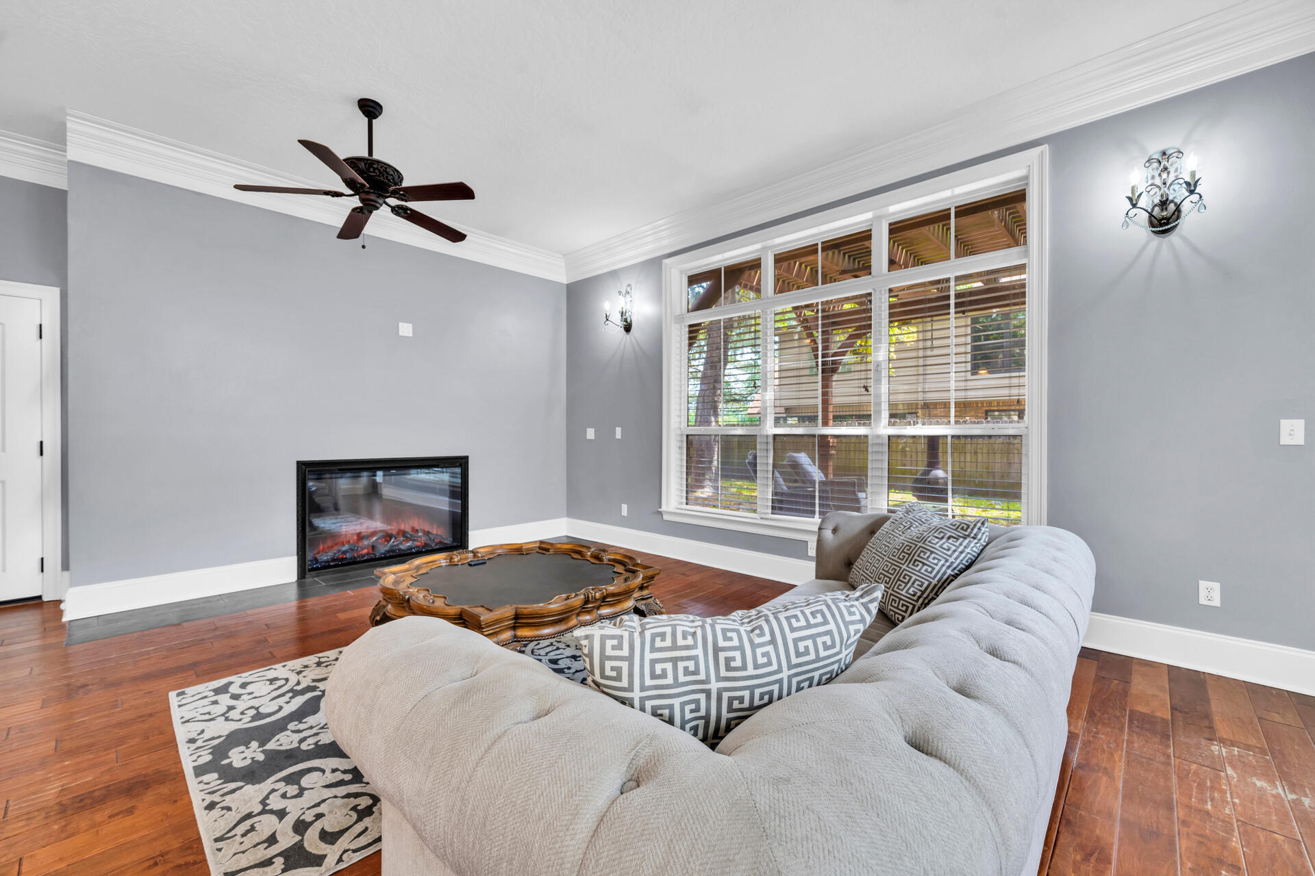 2 Plantation Oaks Drive