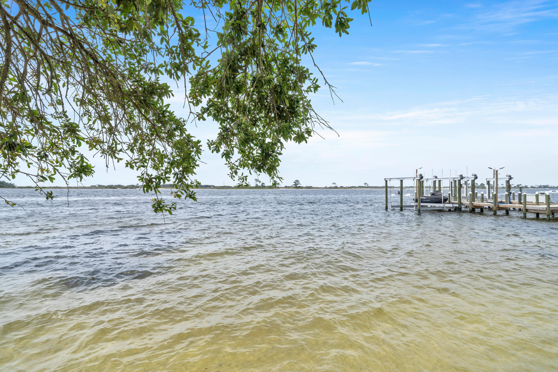 2 Plantation Oaks Drive