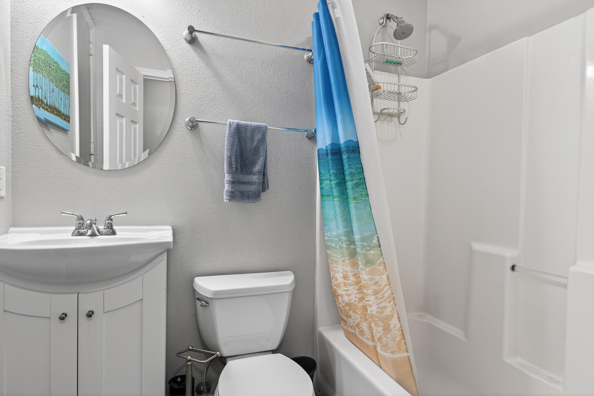 136 NW Robinwood Drive