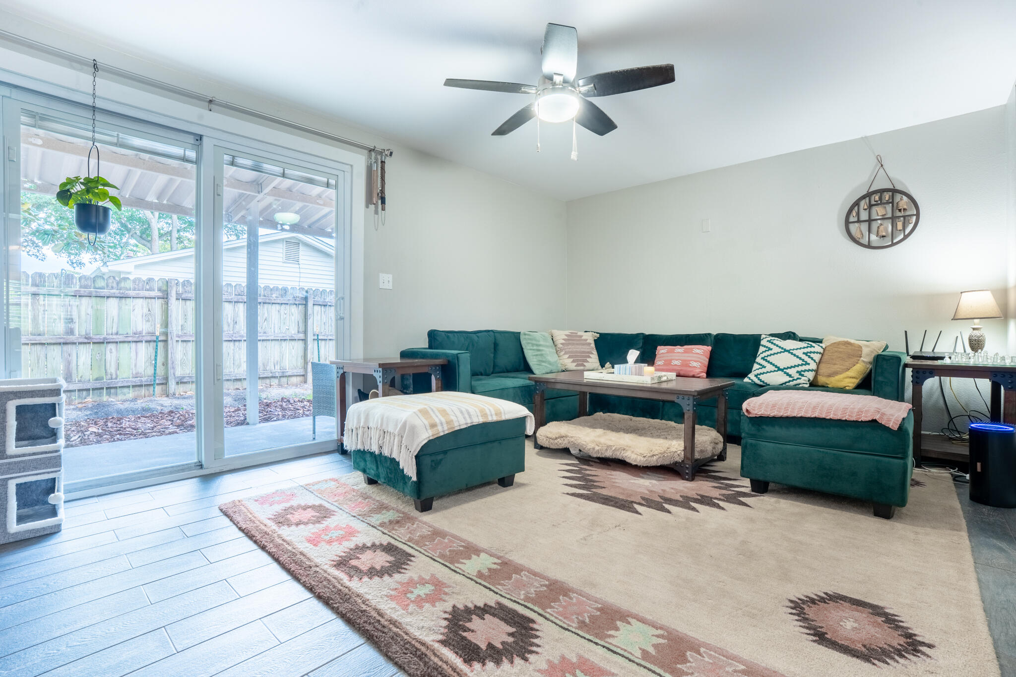 136 NW Robinwood Drive
