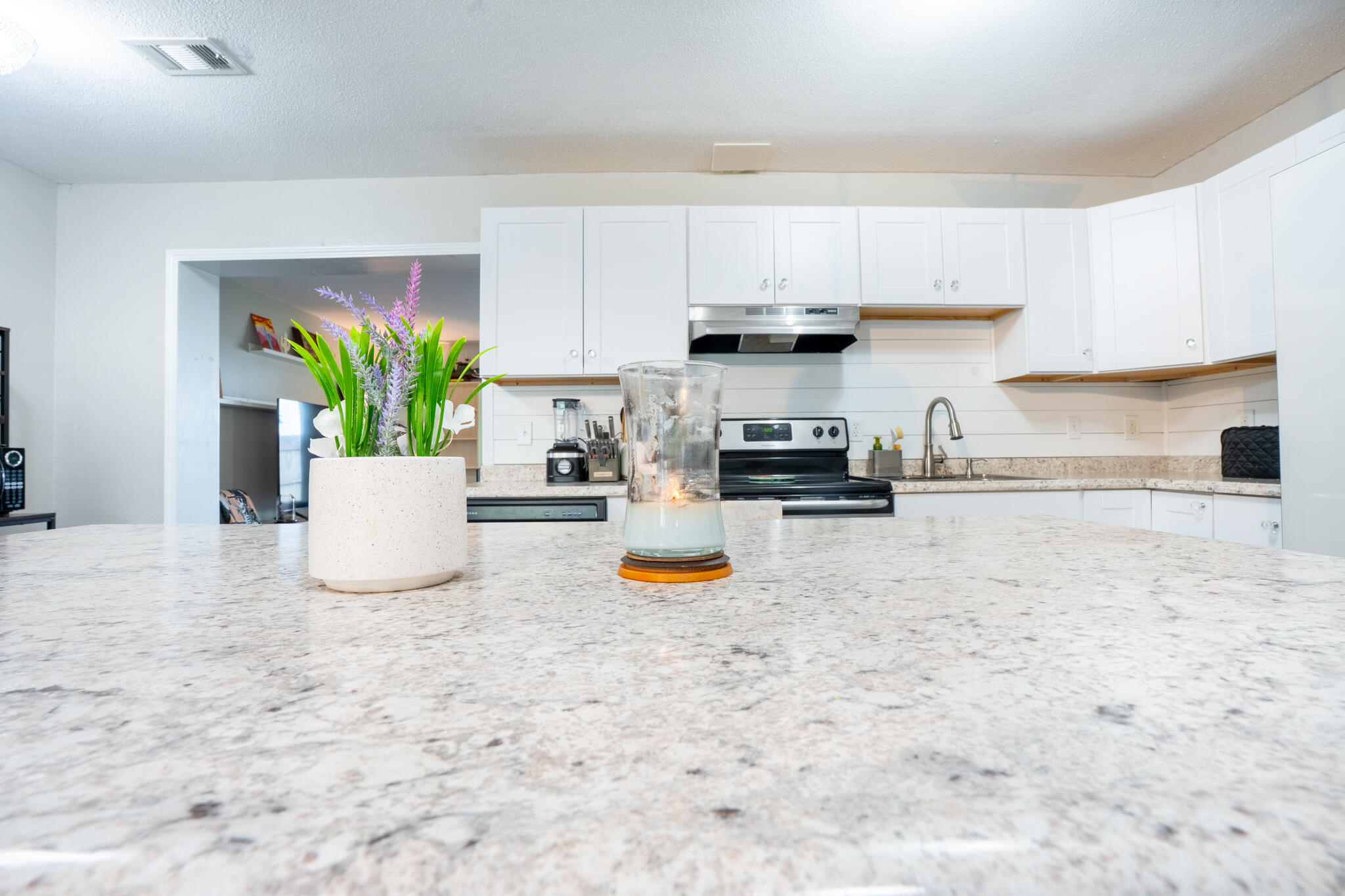 136 NW Robinwood Drive