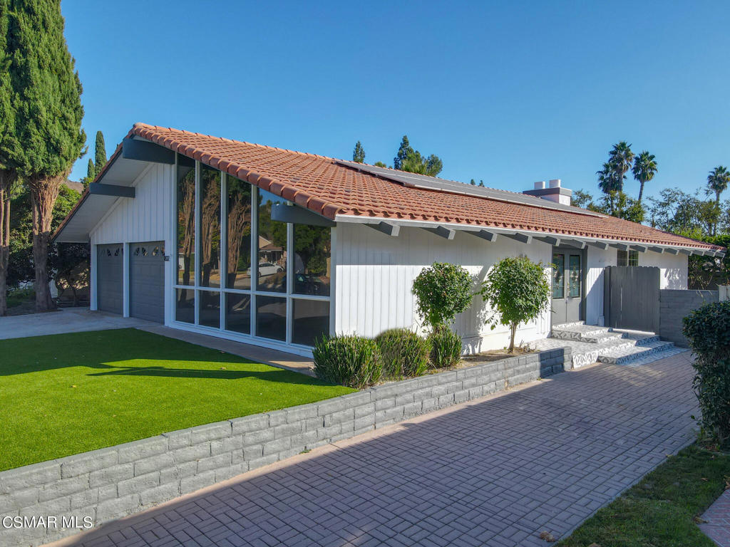 1832 Shady Brook Drive