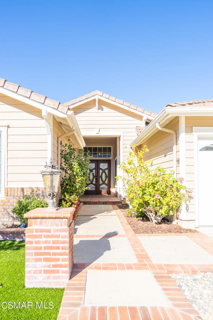 1607 Meadowglen Court