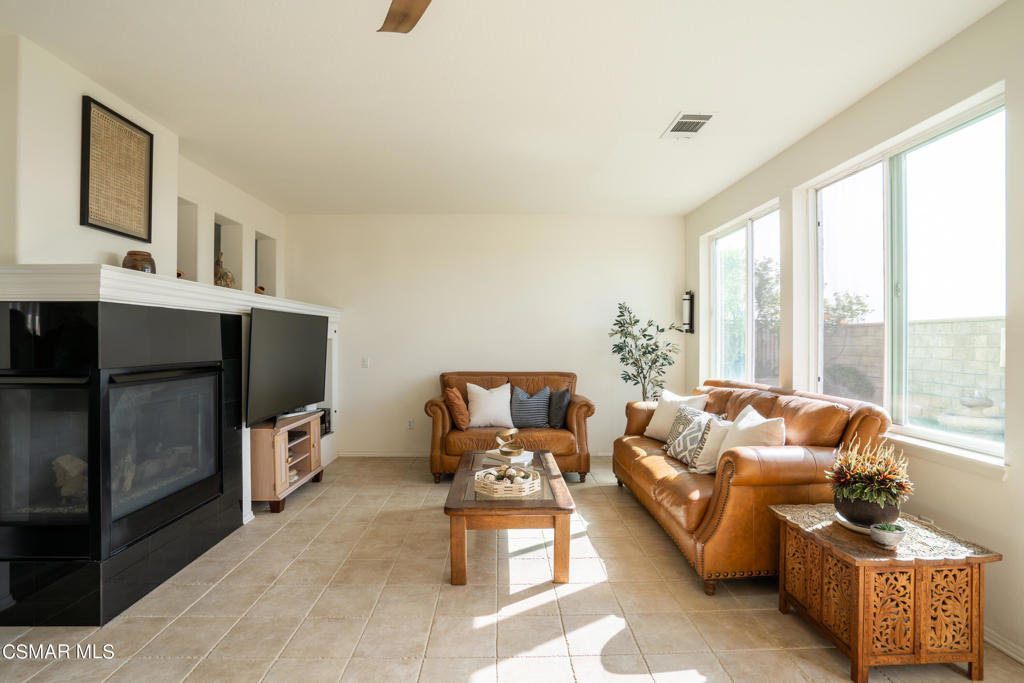 11368 Oakford Lane