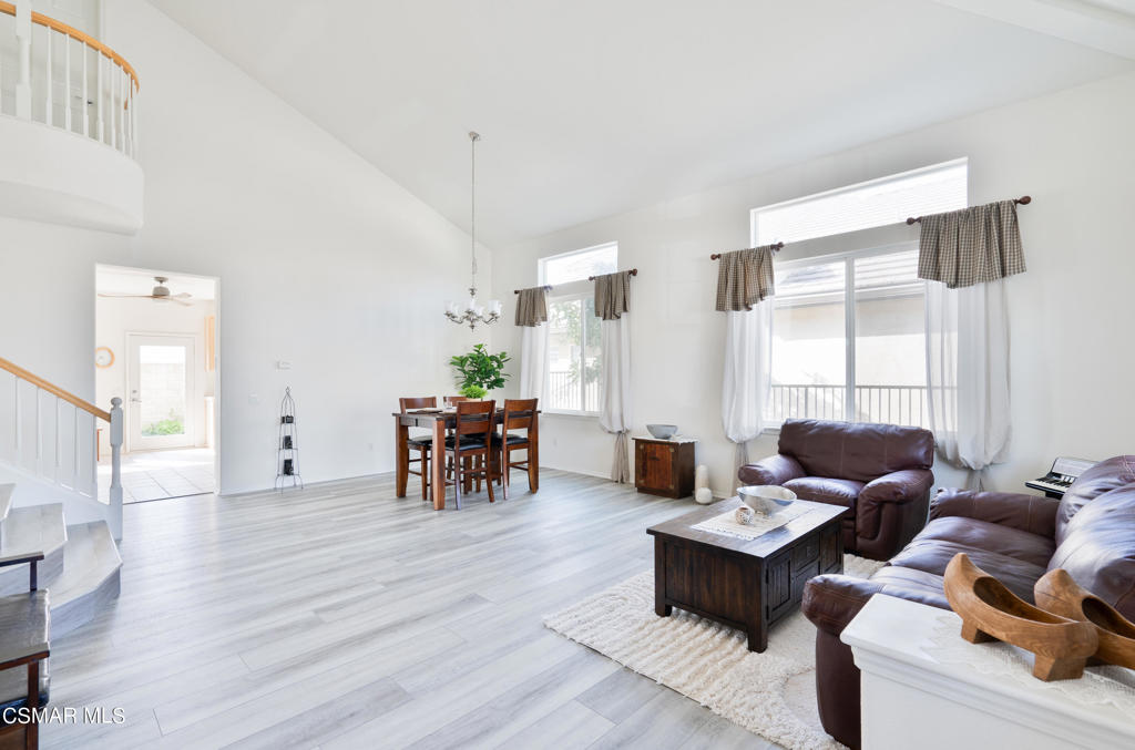 11368 Oakford Lane