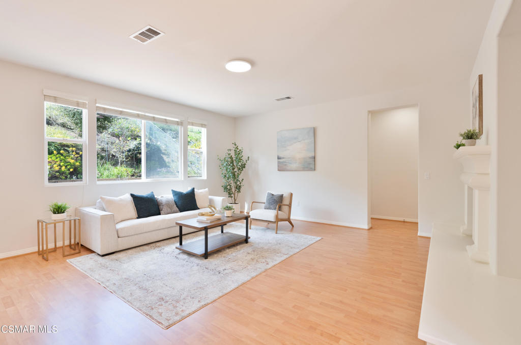 4722 Via La Jolla