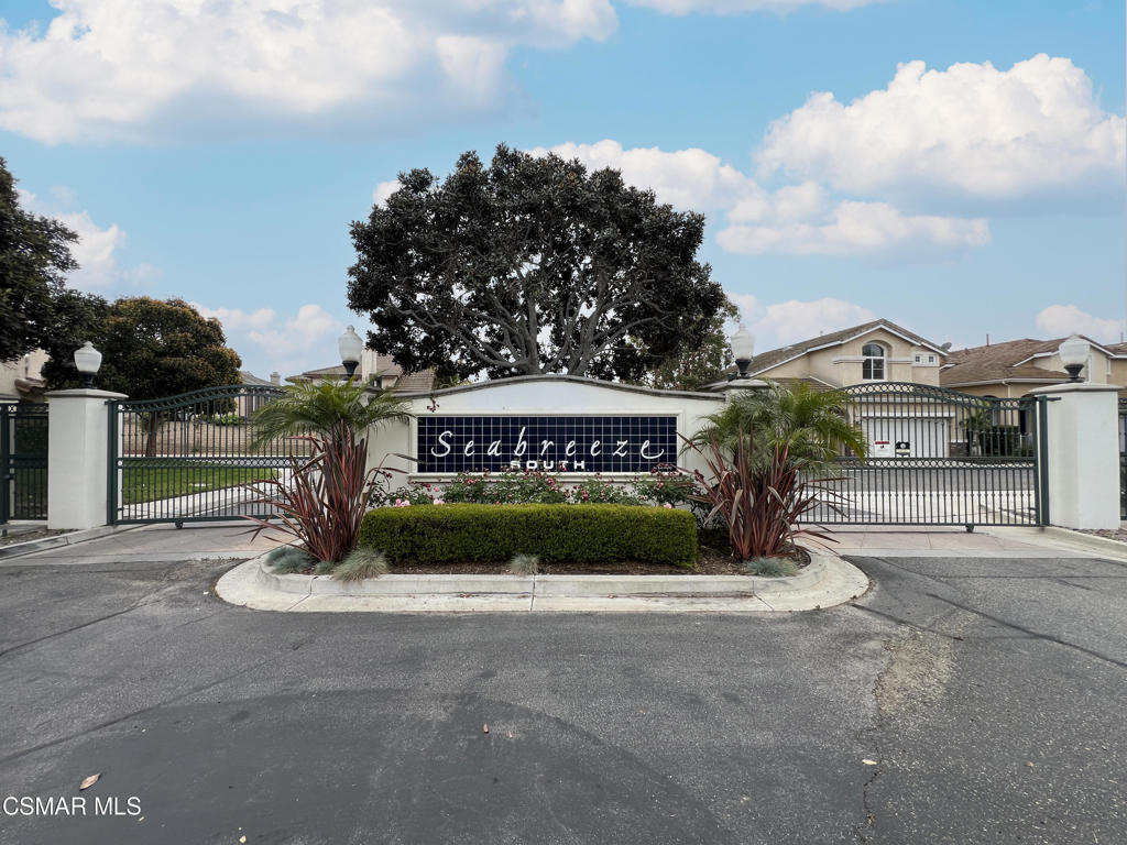505 Calle Capistrano
