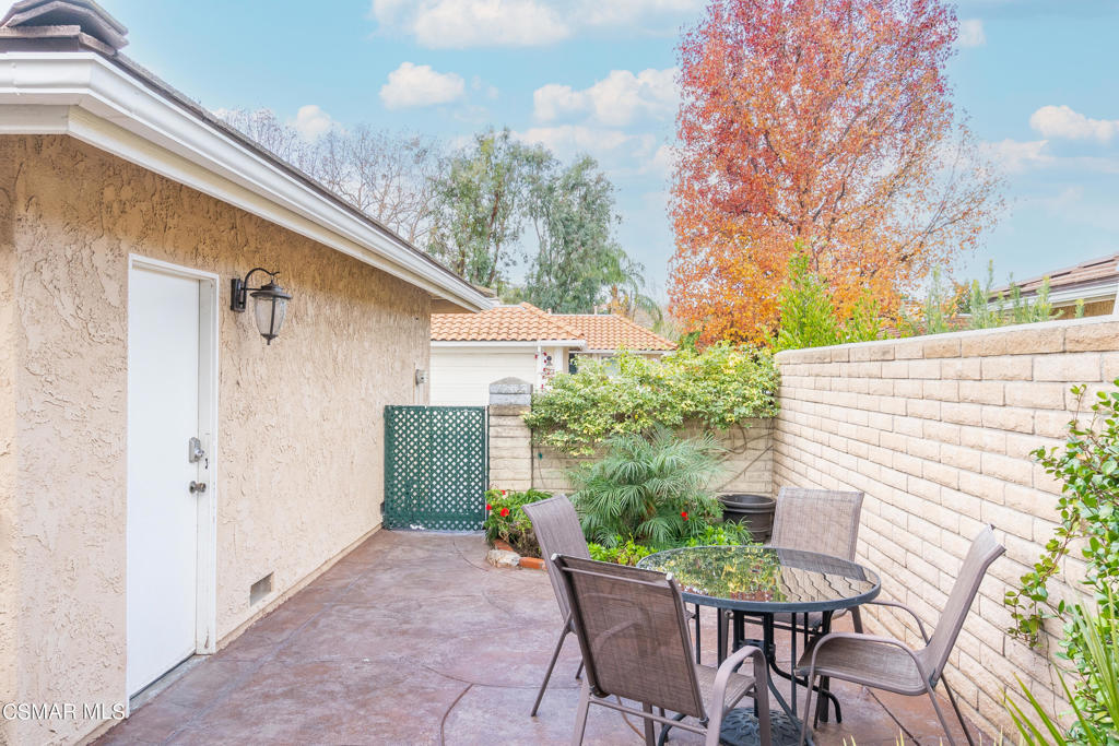 2137 Crespi Lane