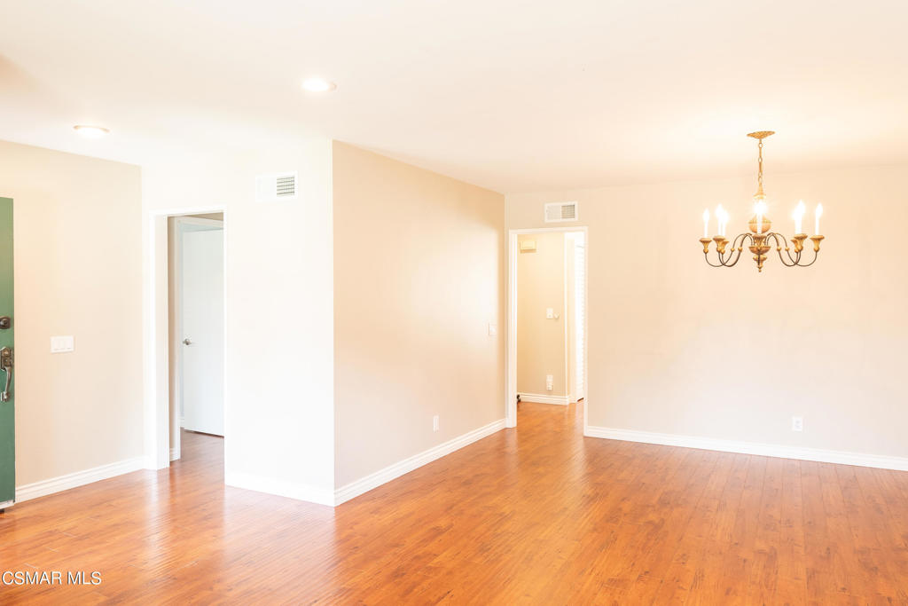 2137 Crespi Lane