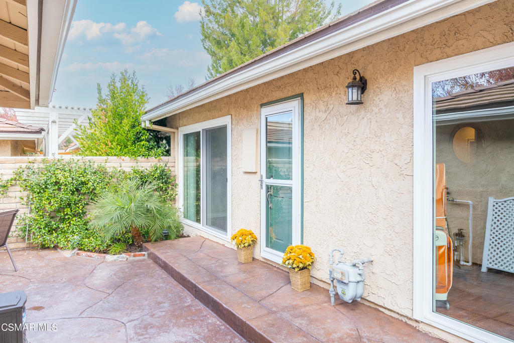 2137 Crespi Lane