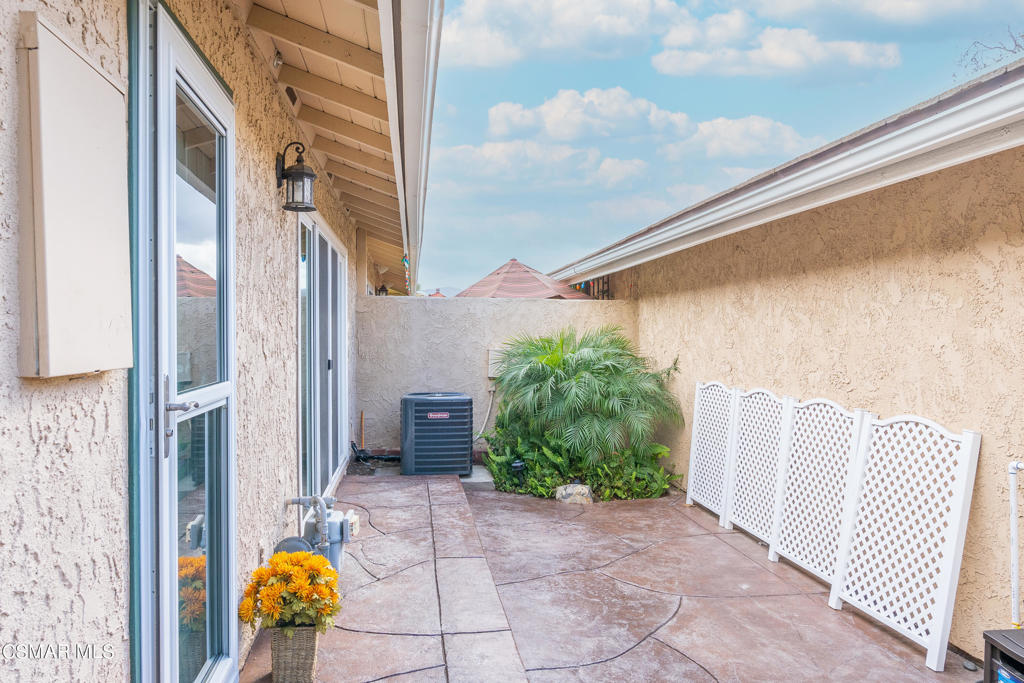 2137 Crespi Lane