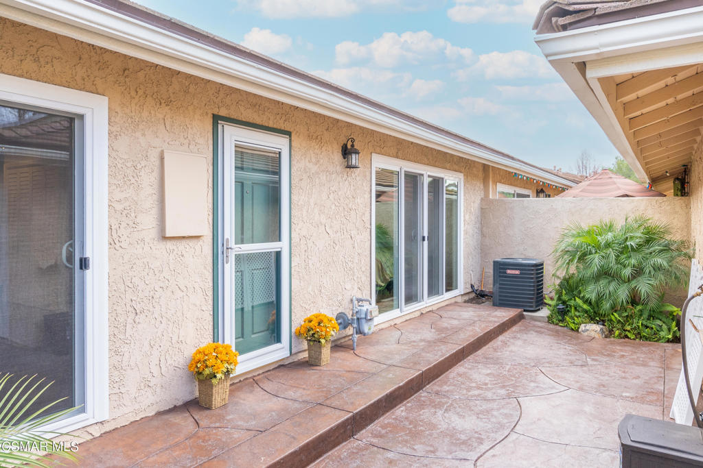 2137 Crespi Lane