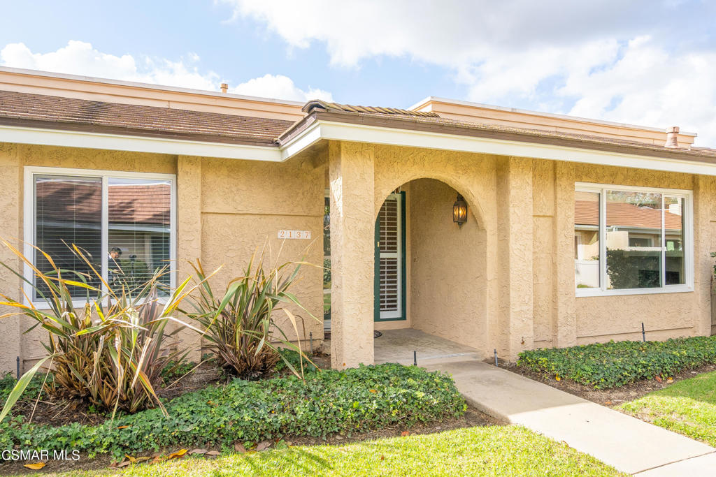 2137 Crespi Lane