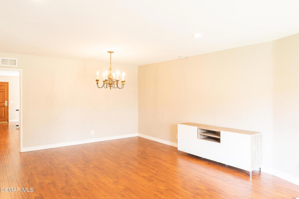 2137 Crespi Lane