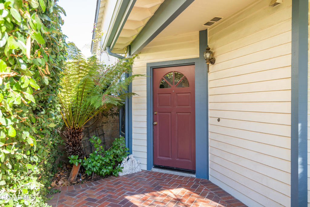 11925 Berrybrook Court