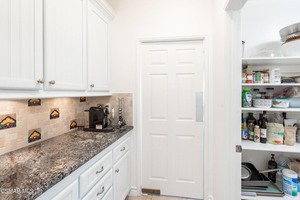 2217 Kirsten Lee Drive