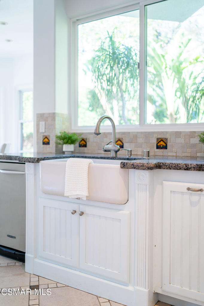 2217 Kirsten Lee Drive